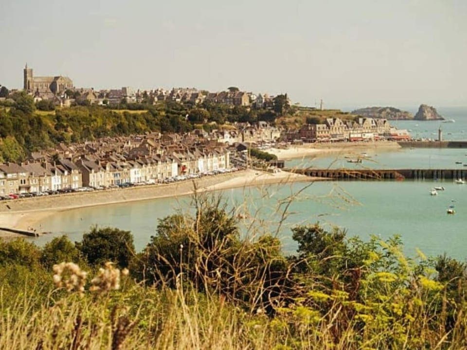 Region [summer] (>5 km)