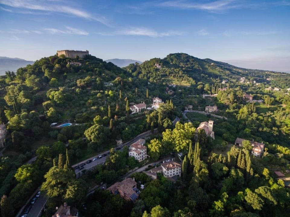 Region [summer] (>5 km)