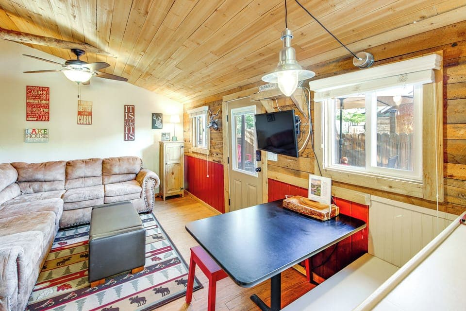 Grand Lake Vacation Rental | 2BR | 1BA | 500 Sq Ft | 1 Small Step to Enter