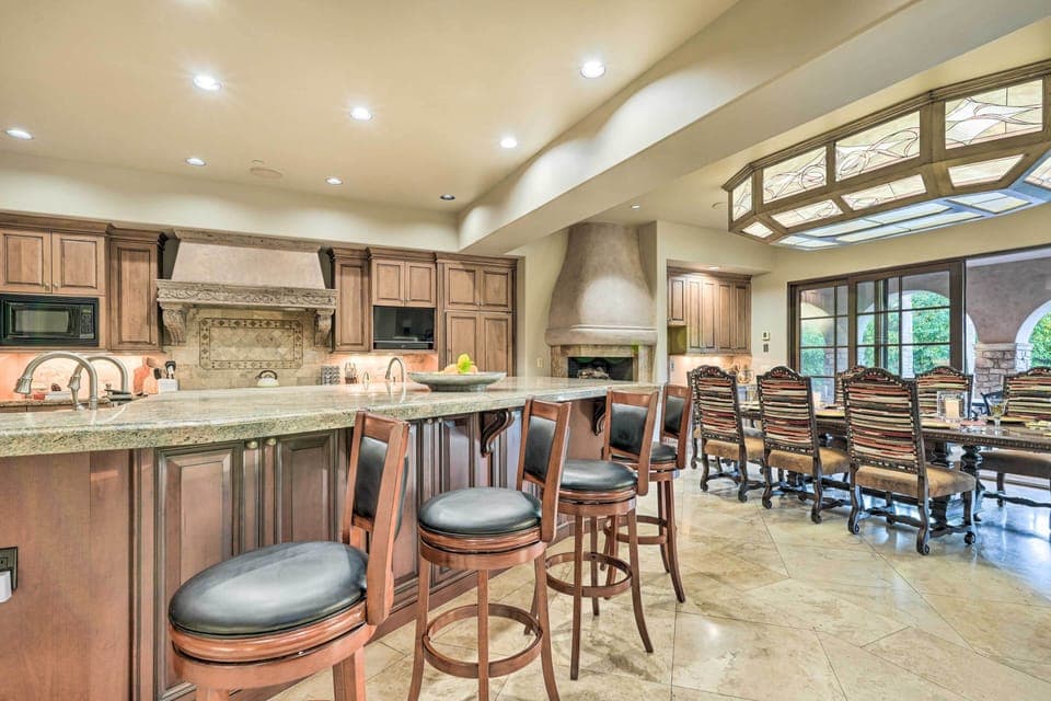 Main House Kitchen | Wolf 6 Burner w/ Griddle | Juice Squeezer