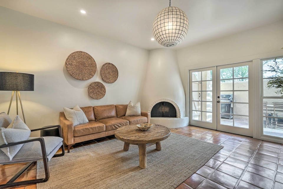 Paradise Valley Vacation Rental | 2BR | 2BA | 1,056 Sq Ft | Step-Free Access