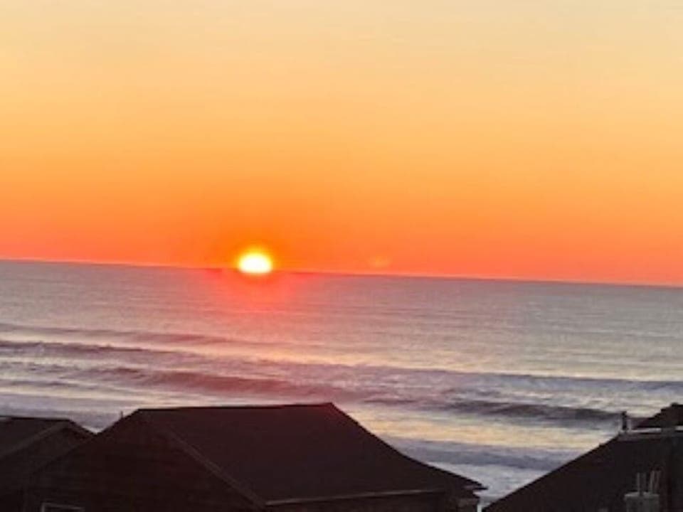 Every sunset even when cloudy is truly amazing. 