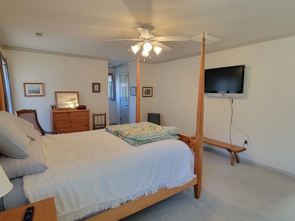 Bedroom #1