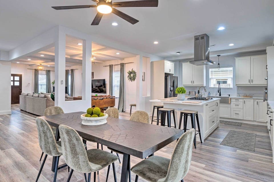 Dining Area | Dishware & Flatware