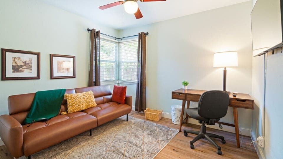 Utilize the amazing office space for and and all working needs!