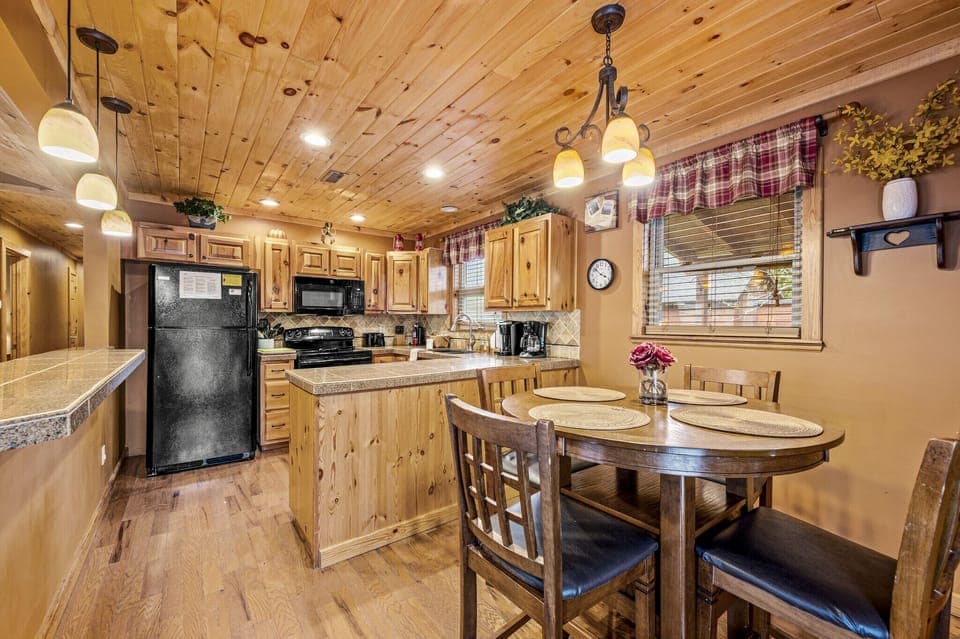 Kitchen and Dining Table 
