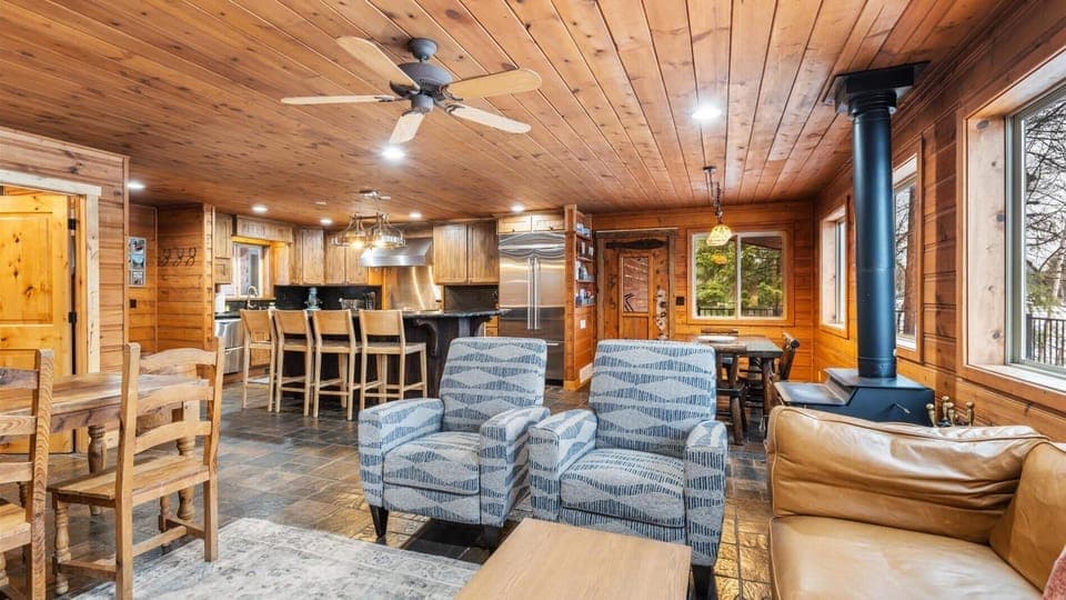 The Cabin at Blanchard Lake (6546)