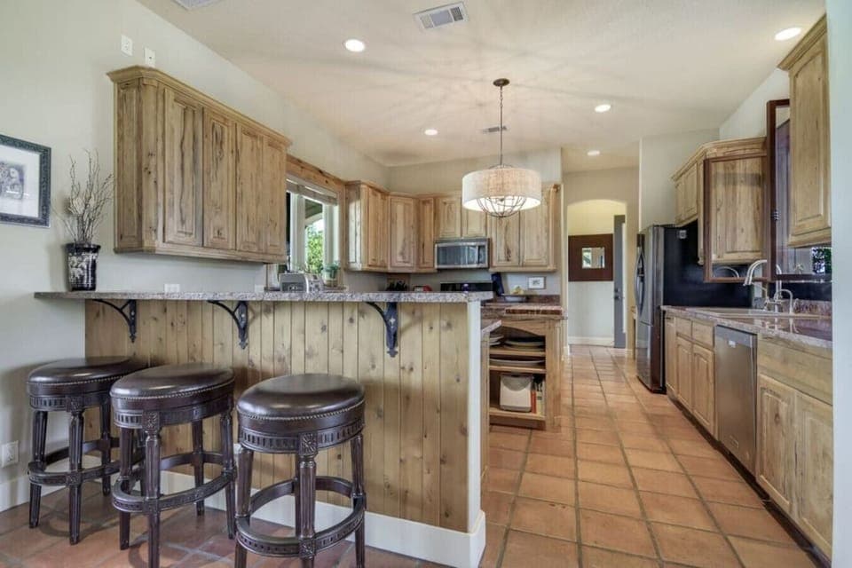 Large gourmet kitchen with all the amenities! (house 1)