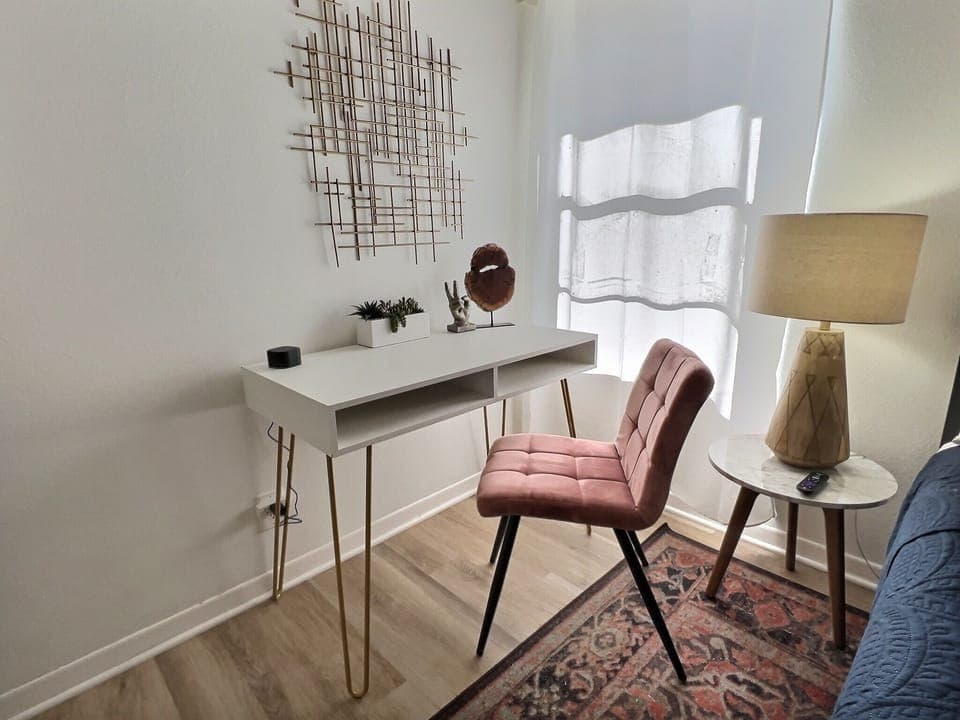 Dedicated work space & noise machine