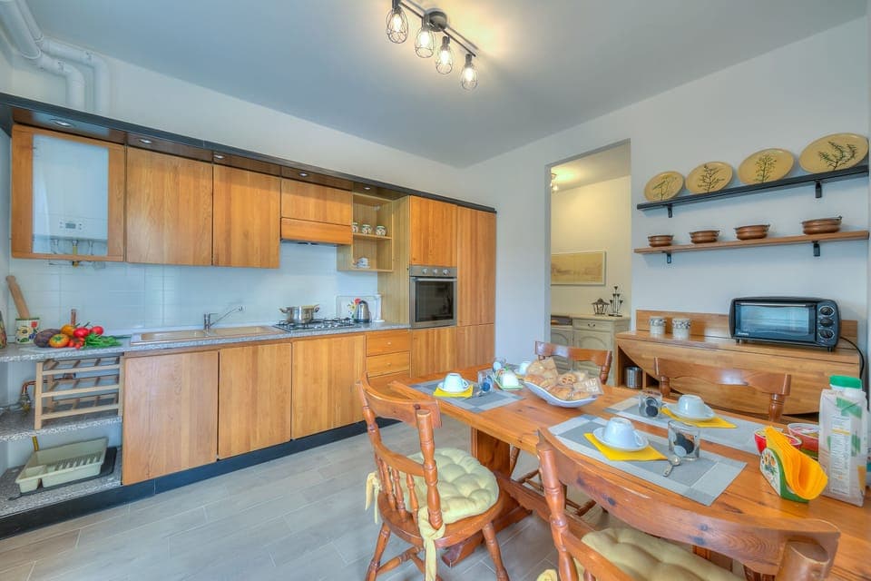 Kitchen and dining area
