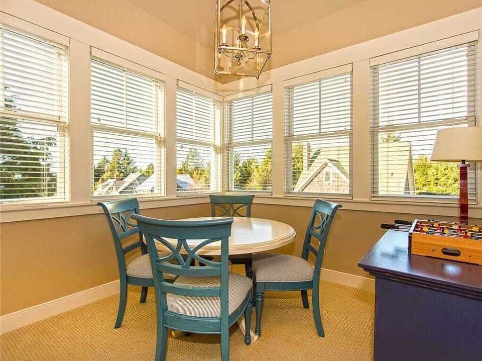 Third floor game table