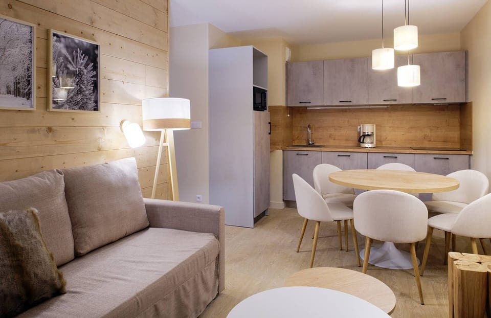 Tuck into a great snack you’ve prepared in your kitchenette.