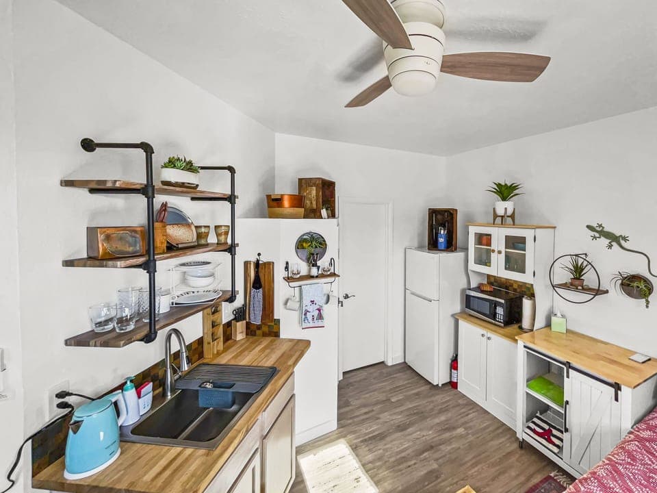 Kitchenette