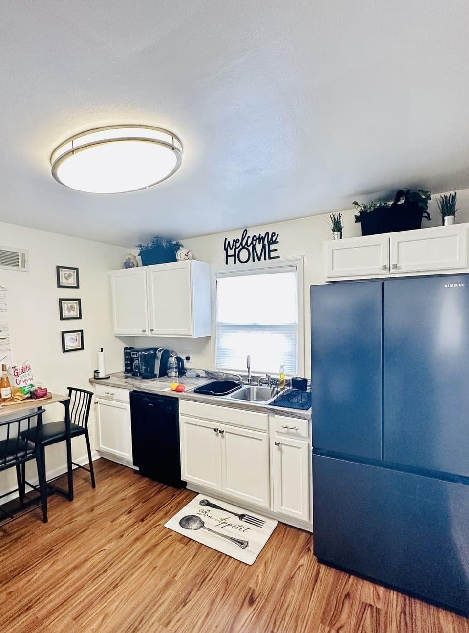 Drip coffee maker and Keurig plus electric kettle.  Other small appliances, too.