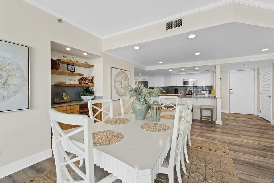 Dining Area - Table seats 6 - Additional Seating at Kitchen Counters.
Professionally Managed by
Breathe Easy Rentals