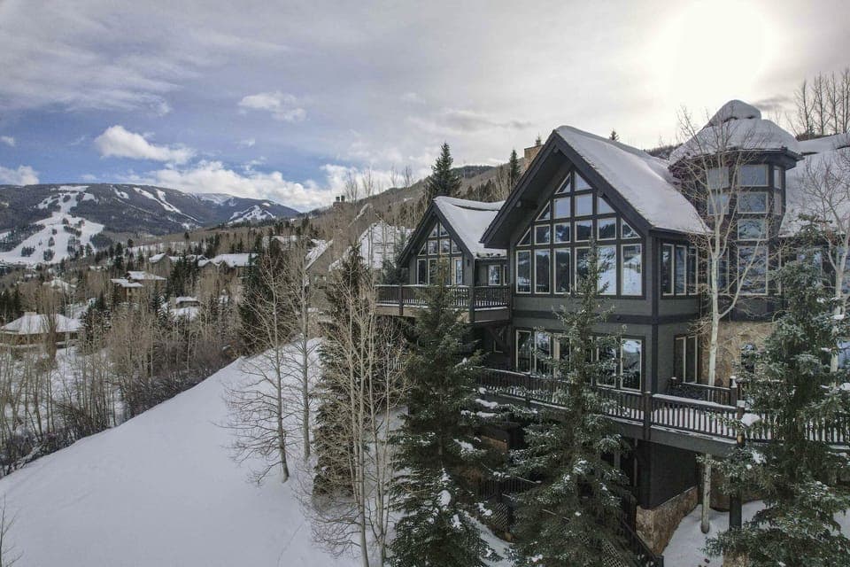 Exquisite 270-degree view of the Beaver Creek mountainside