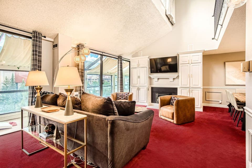 Large living room with Smart TV.  Sleeper sofa pulls out to a Queen bed. 