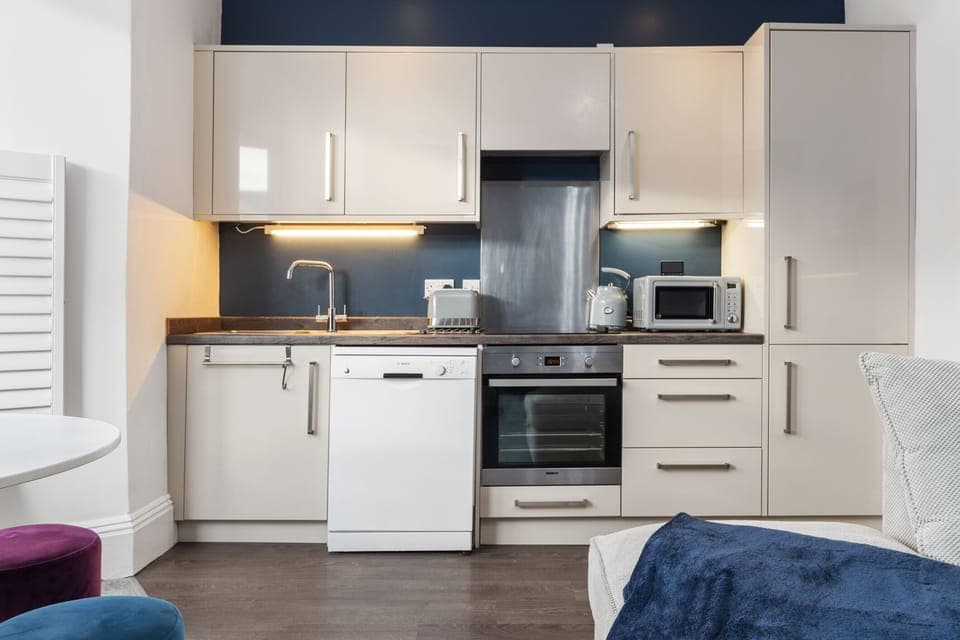 Tenby Apartment - Lovely Sea Views