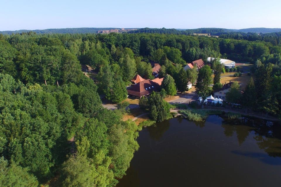 Surroundings [summer] (1-5 km)