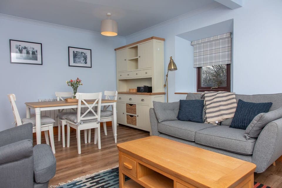 Living /dining area Foresters