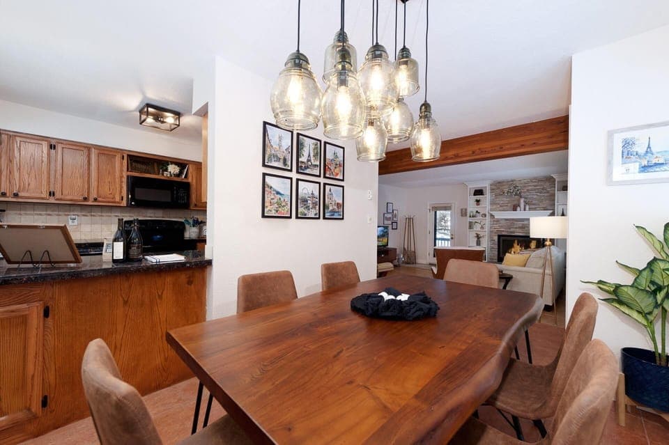 Dining Room Table with Ample Seating - Adjacent to Kitchen
