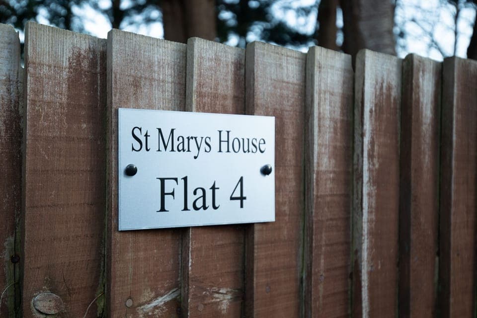 Tenby Apartment with Parking