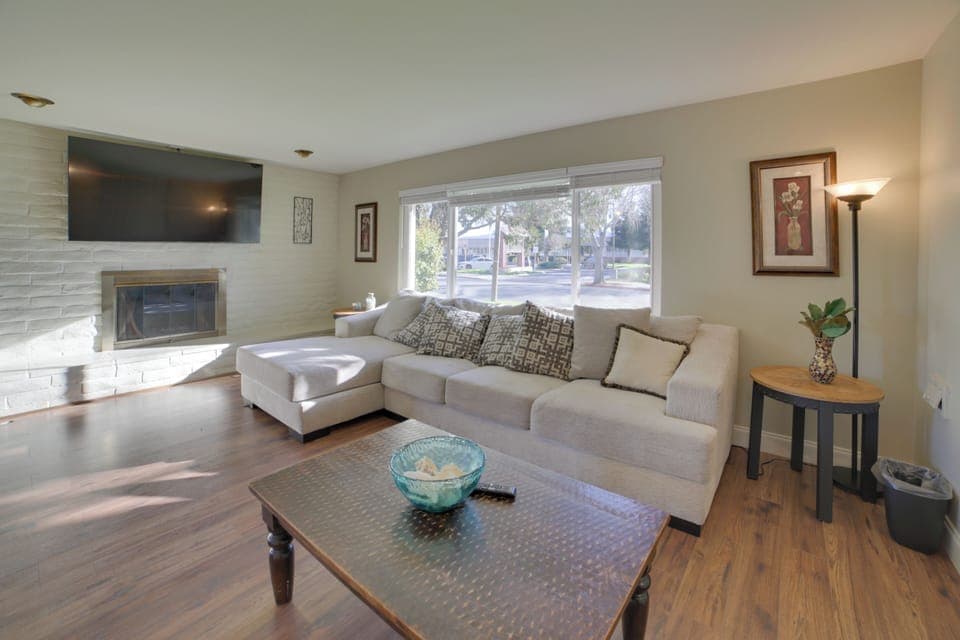 Salinas Vacation Rental | 5BR | 2.5BA | 2,400 Sq Ft | 2 Steps to Enter