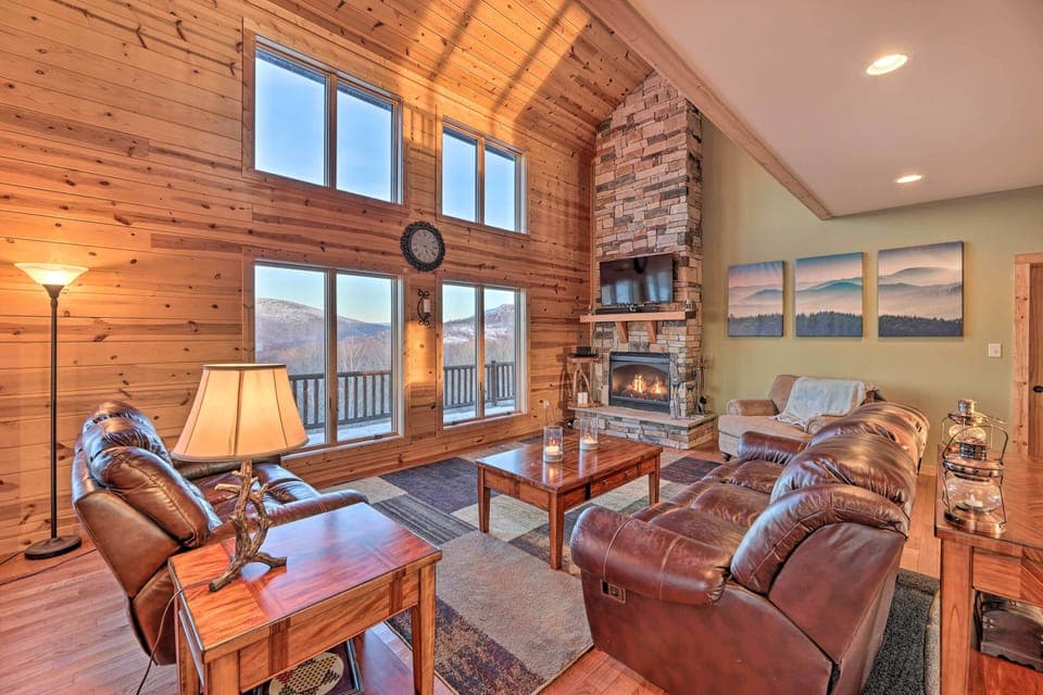 Slaty Fork Vacation Rental | 3BR | 2.5BA | Stairs Required | 2,576 Sq Ft