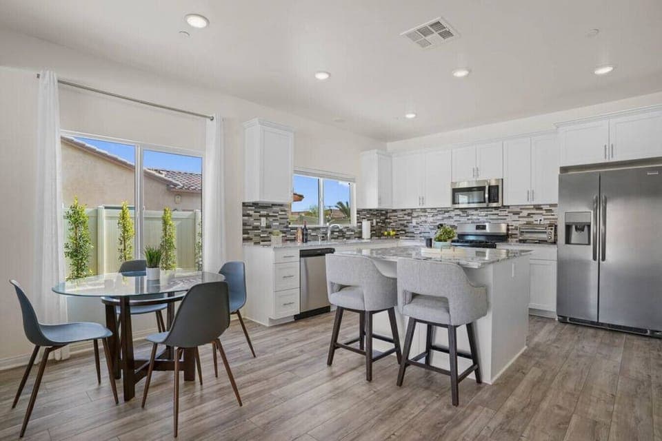 Spacious and modern kitchen for the whole family!