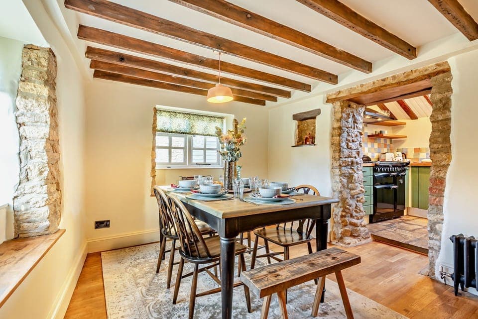 Rose Cottage Dining Room - StayCotswold