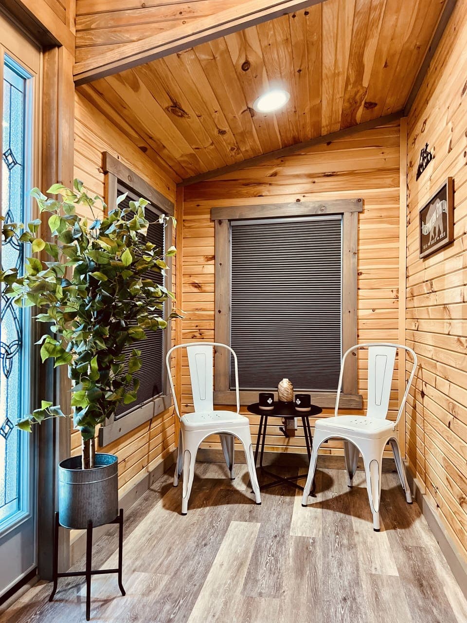 Breakfast/coffee nook off Master bedroom 