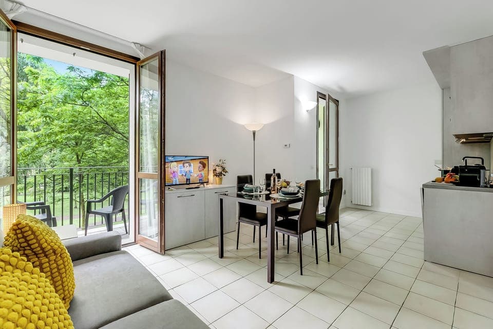 Living and dining room