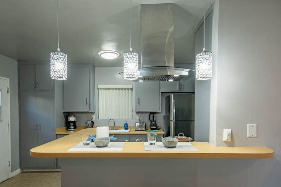 Breakfast Nook, with kitchen view.