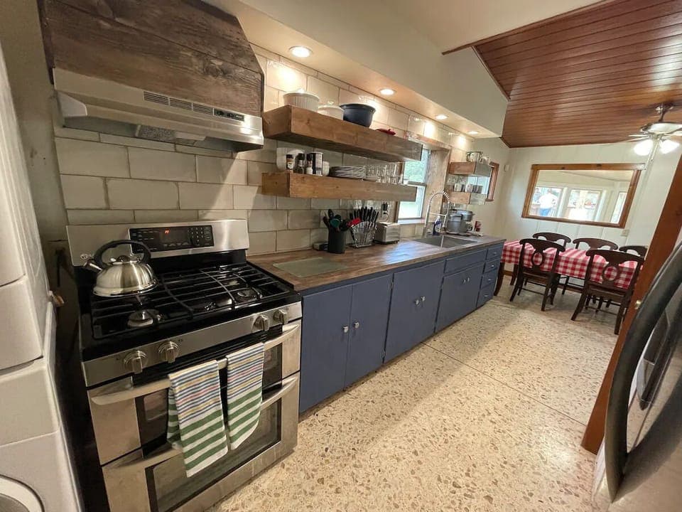 30590dee-ea96-4f62-a05c-793ffd55d3e2