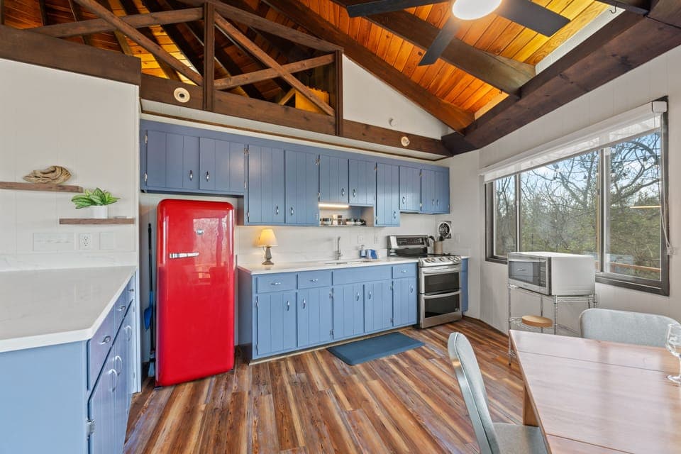 Fully equipped kitchen