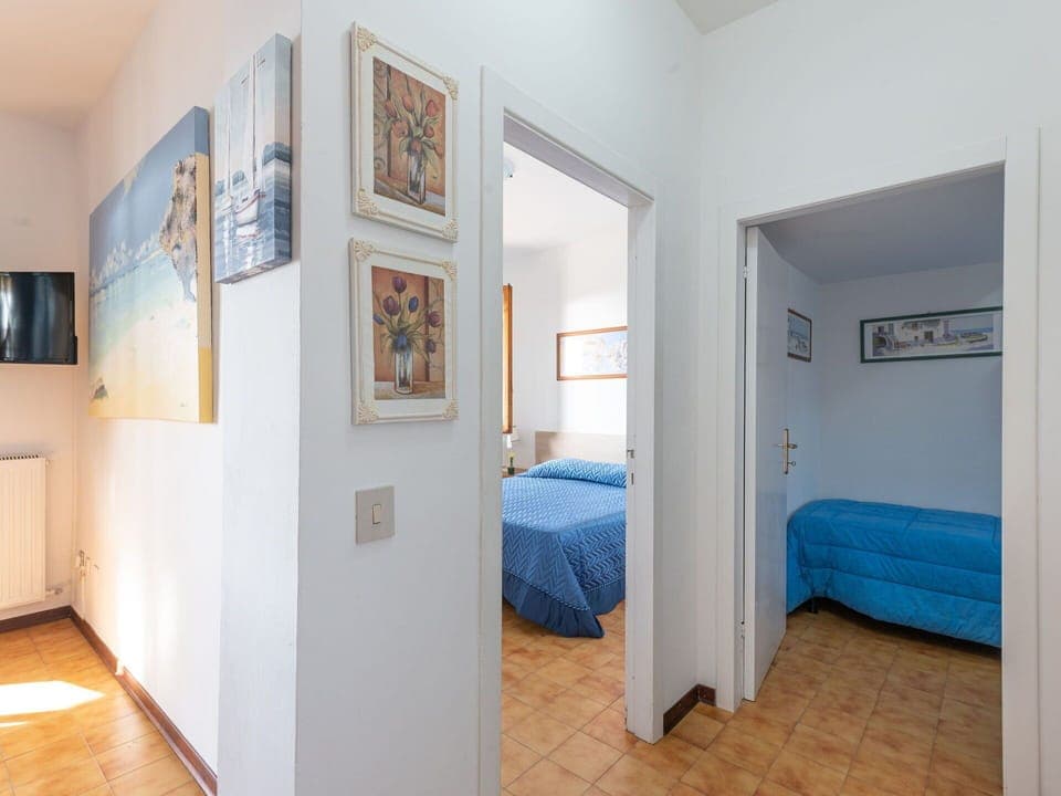 Sky, Cloud, Building, Urban Design, Tree, House, Neighbourhood, Leisure, Residential Area, Landscape