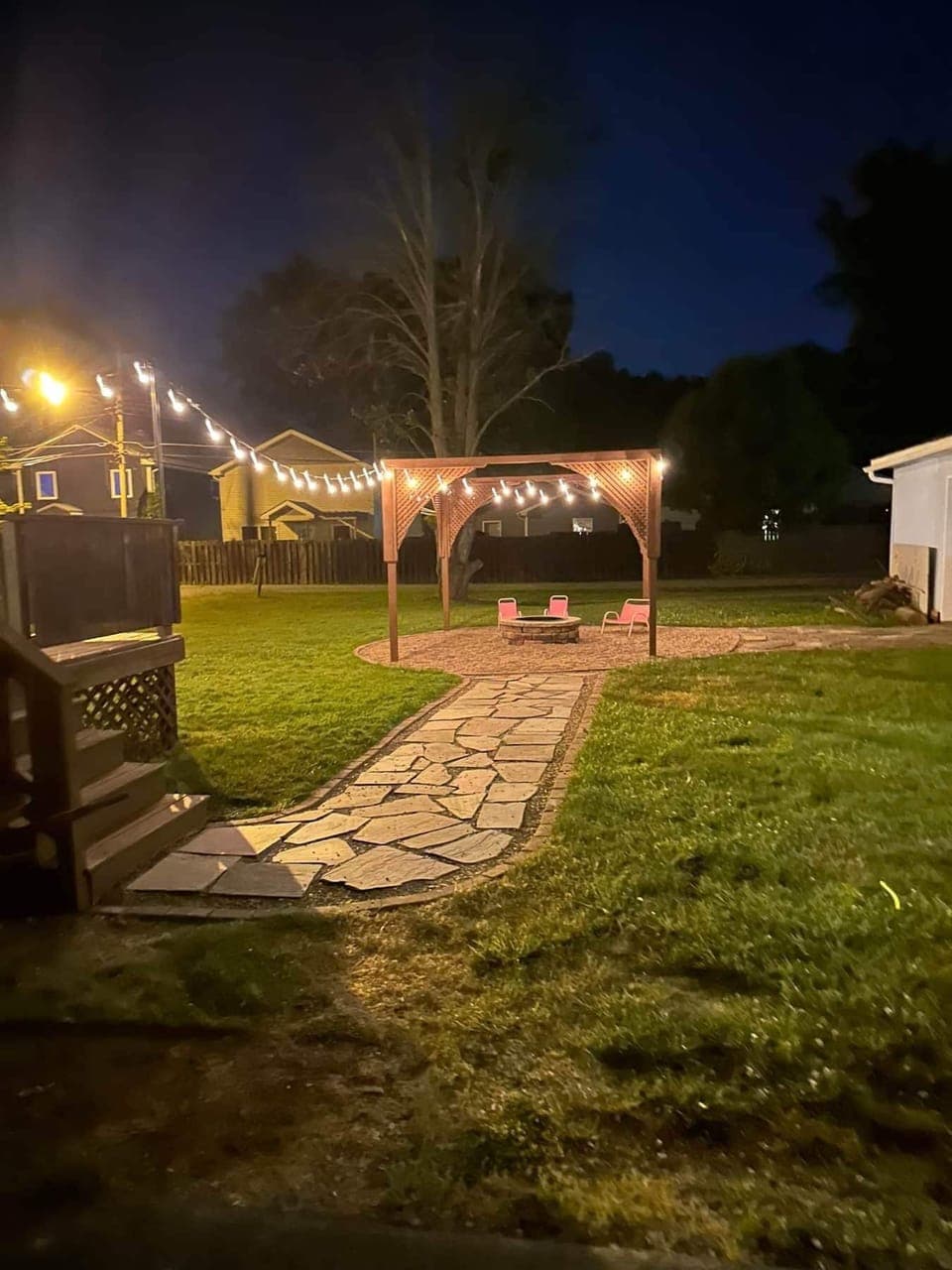 Fire Pit w/ Outdoor Lighting