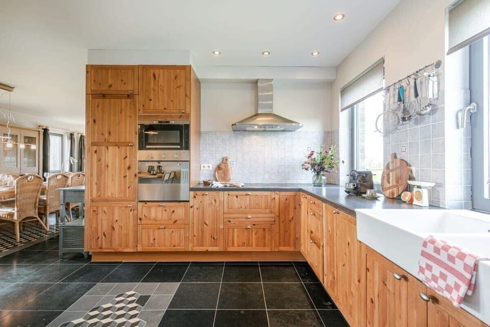 Fully equipped kitchenen