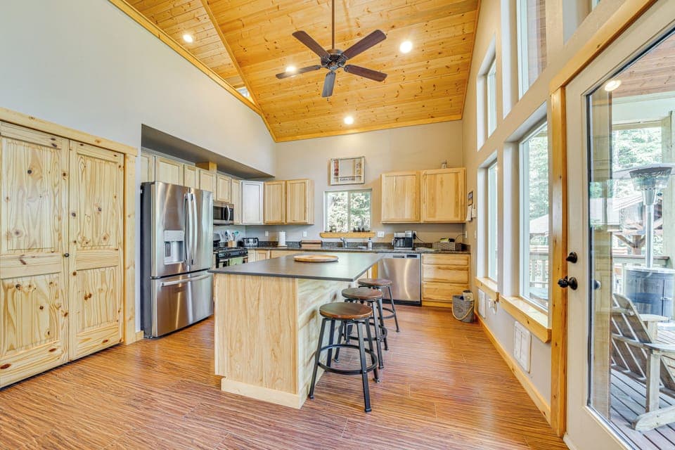 Kitchen | Coffee Maker | Dishwasher | Toaster