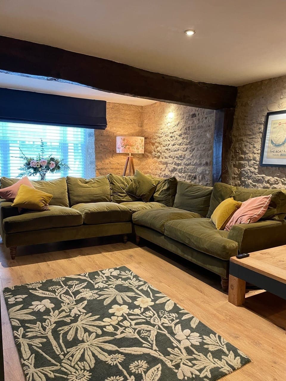 Sitting Room - Comfy Sofa!
