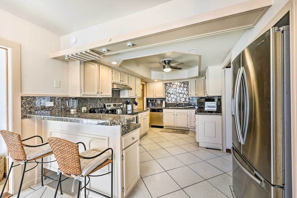 Kitchen | Coffee Maker | Spices | Blender | Crockpot | Toaster Oven