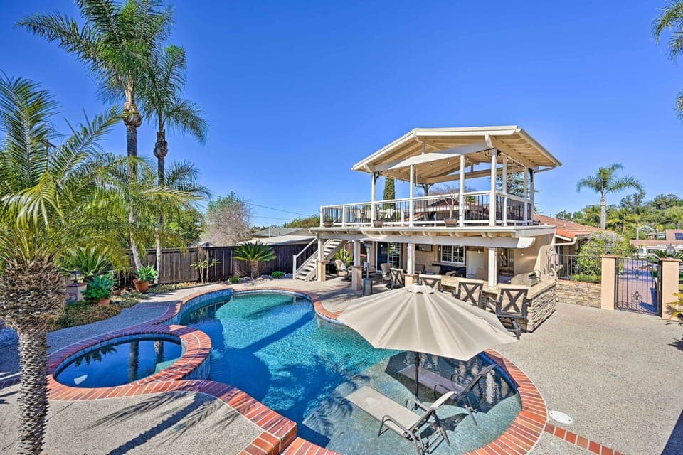 Vista Vacation Rental | 3BR | 2.5BA | 1,800 Sq Ft | Step-Free Access