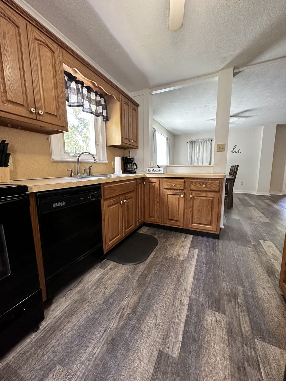 Fully Stocked Kitchen