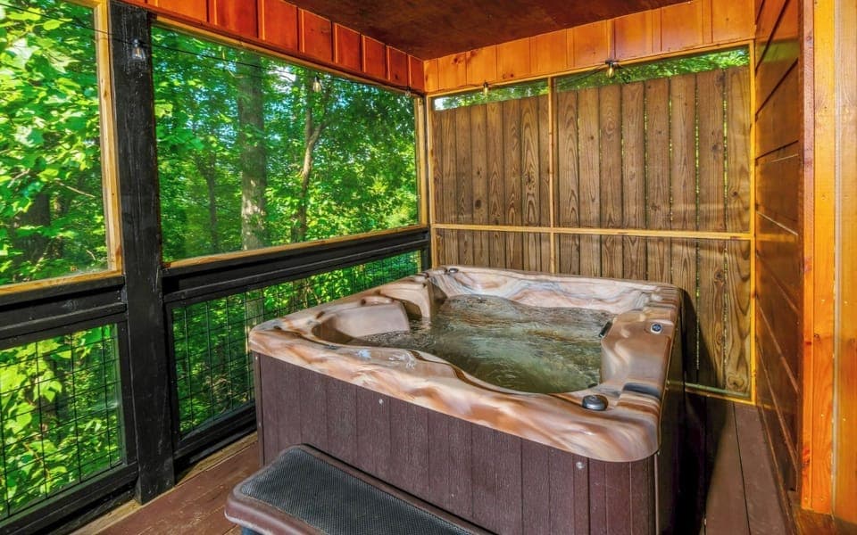 Indoor spa tub