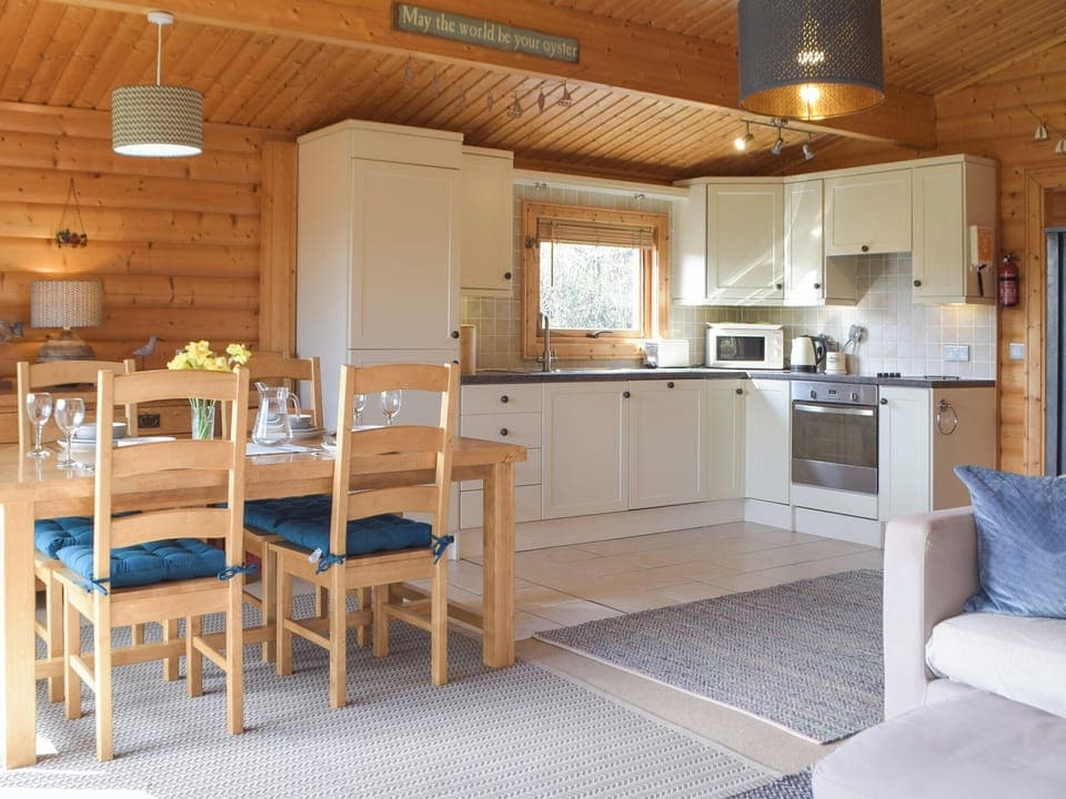 Kitchen/diner | Cwm Gain, Porthgain, near St David&rsquo;s
