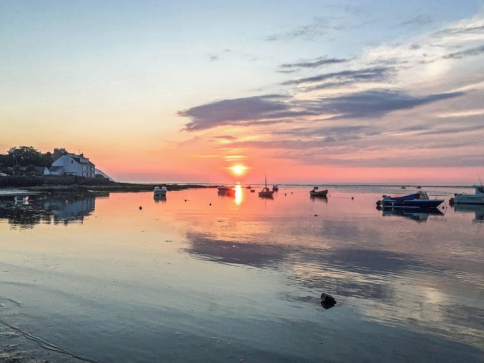 Beach | Llygaid-yr-Haul at Parrog Point, Newport, Pembrokeshire Coast