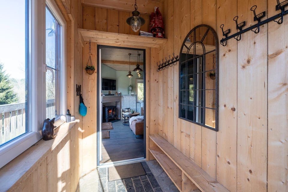 Entrance / Reception