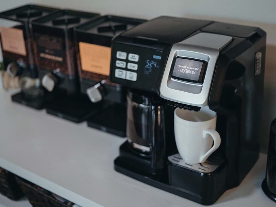 COFFEE BAR | The FlexBrew system will brew a pot of coffee, your favorite K-Cup, or grounds from the complimentary ONYX COFFEE in the universal filter!   
