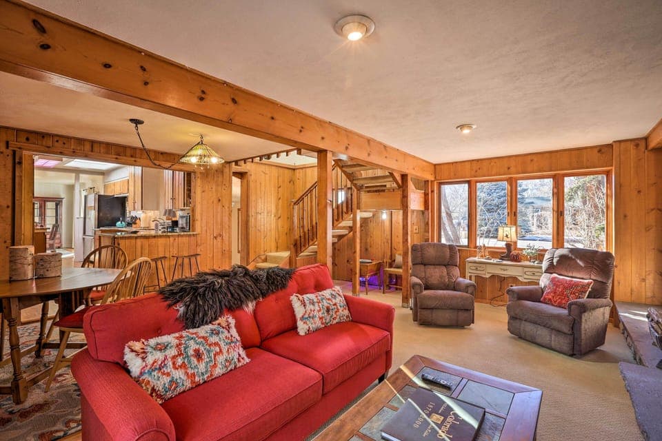 Lakewood Vacation Rental | 3BR | 2BA | 2,296 Sq Ft | Steps Required to Access