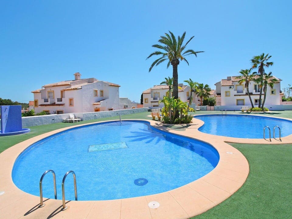 Swimming Pool, Property, Resort, Real Estate, Vacation, Azure, Resort Town, Palm Tree, Building, Leisure